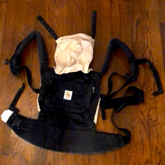 Ergo baby carrier
